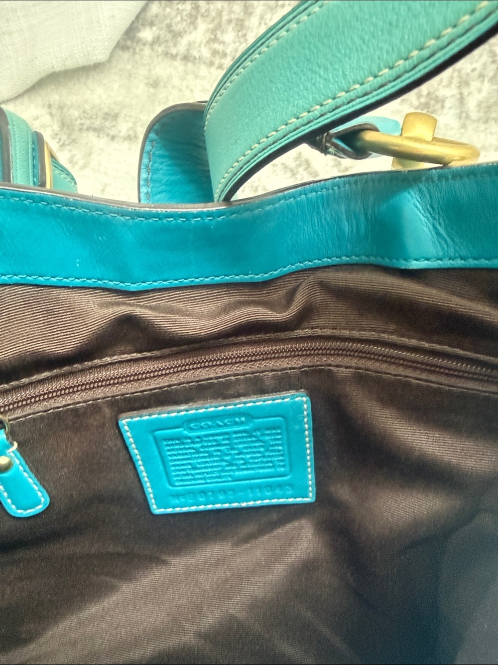 Coach Hamptons 11043 Teal Leather Hobo with Gold-Tone Hardware - Picture 7 of 7